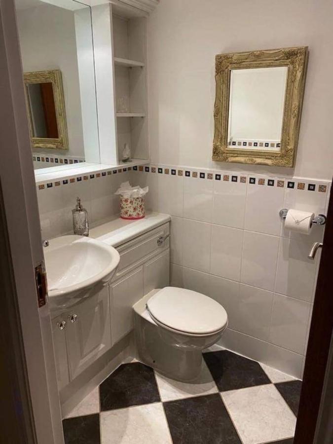 Lovely 1-Bed House In Stirling Exteriör bild